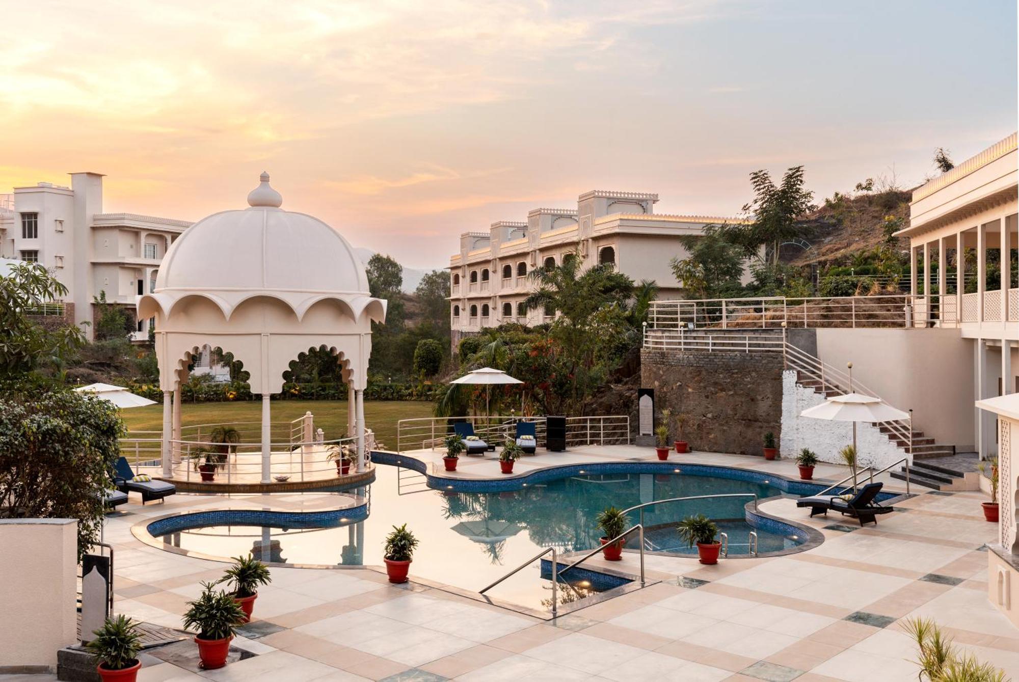 Sayaji Resorts & Spa Удайпур Экстерьер фото