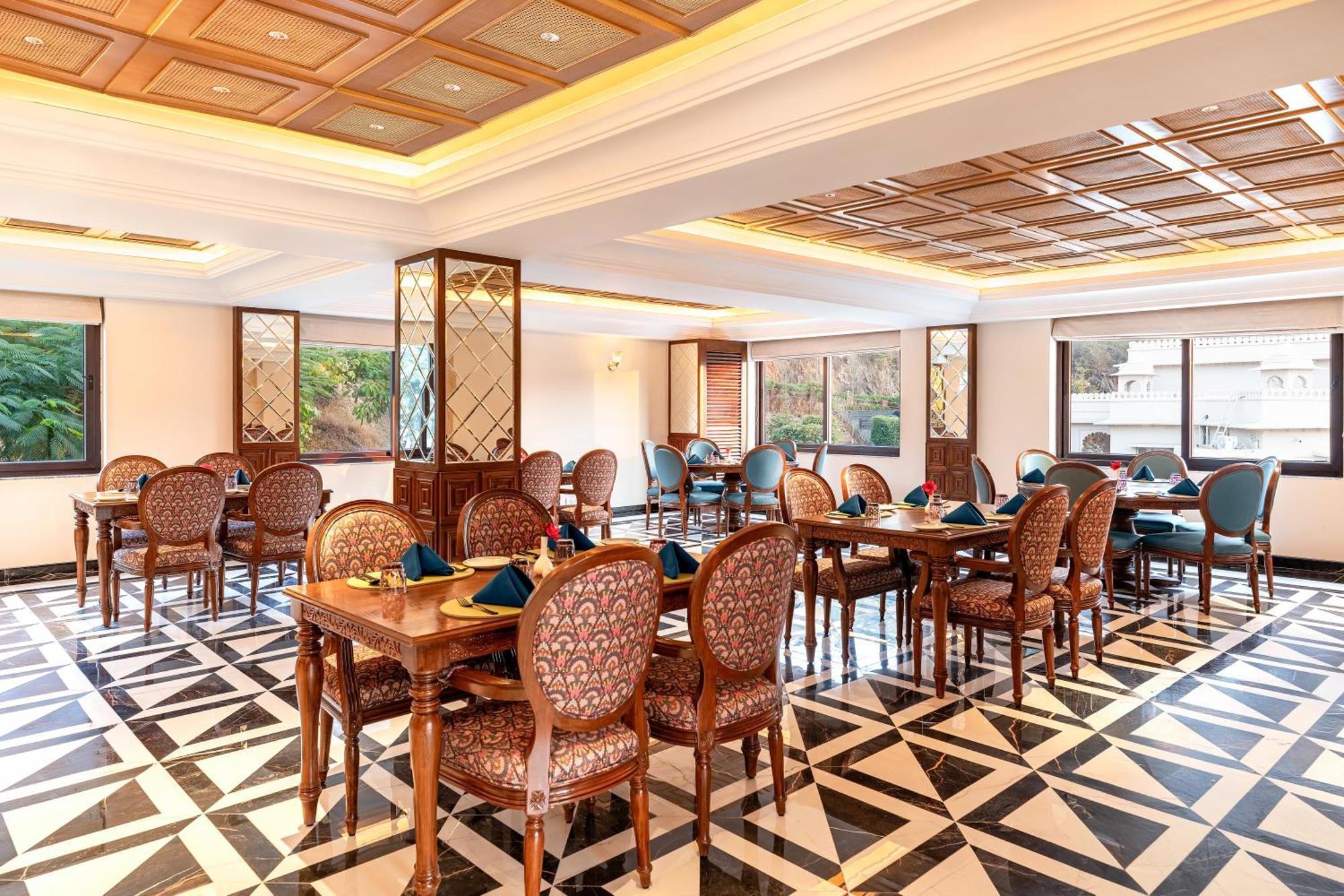Sayaji Resorts & Spa Удайпур Экстерьер фото